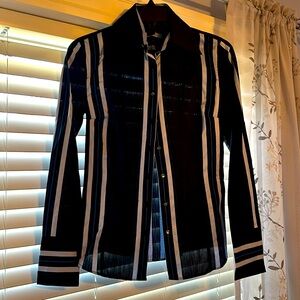 Beautiful fitted Express button down shirt